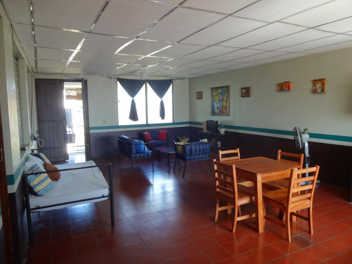 León Harvest House Nicaragua酒店 外观 照片
