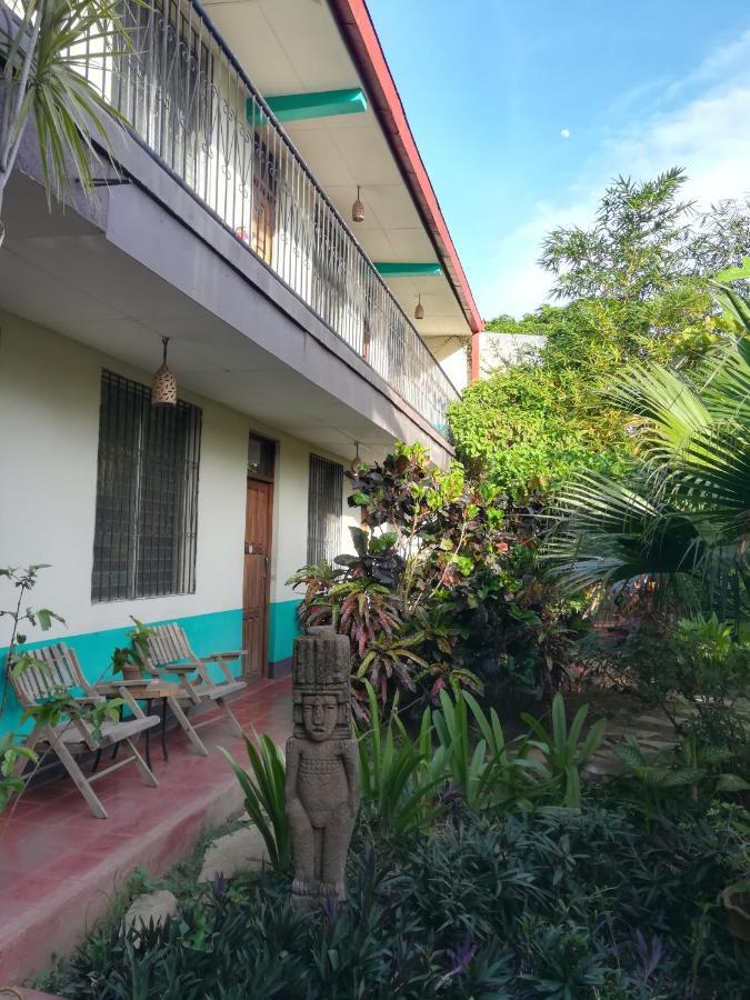 León Harvest House Nicaragua酒店 外观 照片